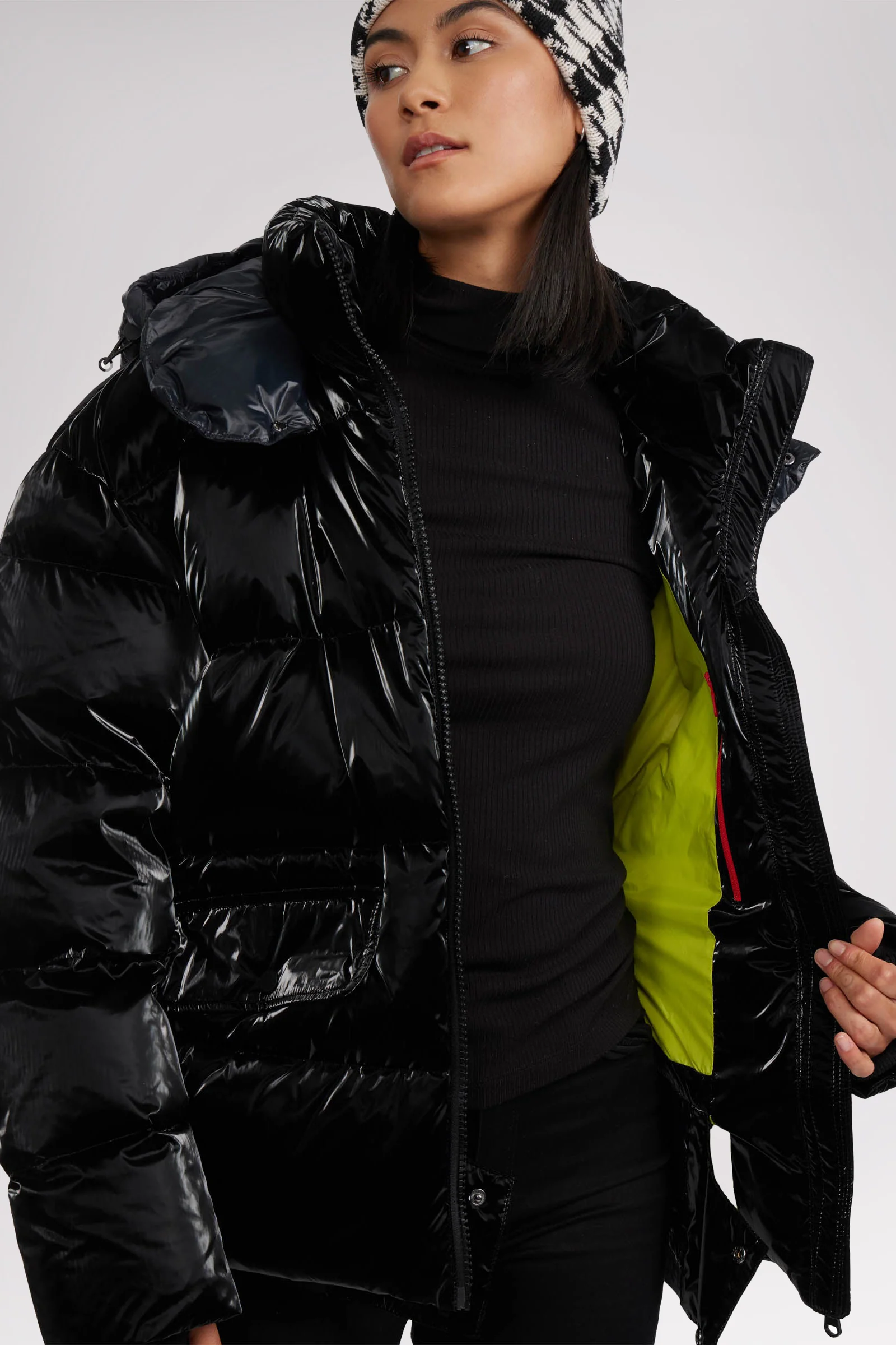 Ascella Women's Boxy Fit Short Puffer Jacket - Image 5
