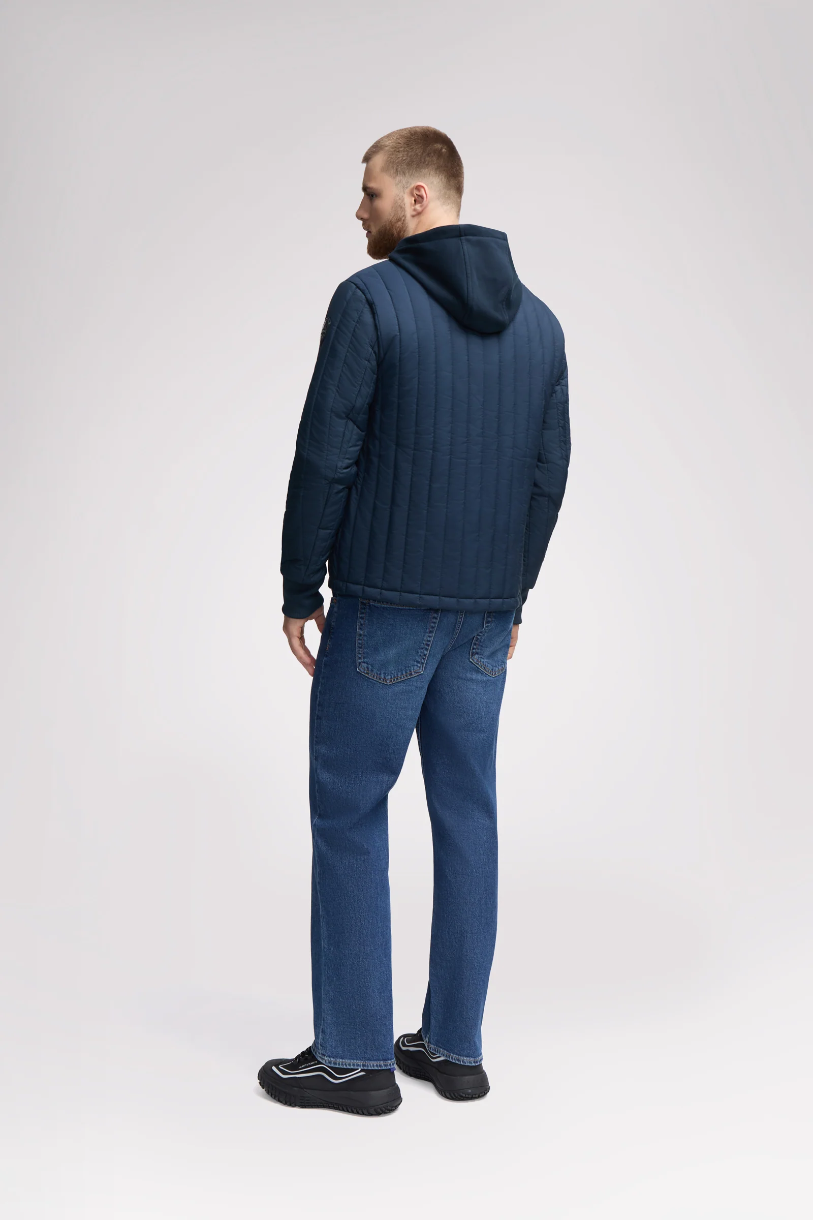 Carnelian Men's Quilted Shacket - Image 12