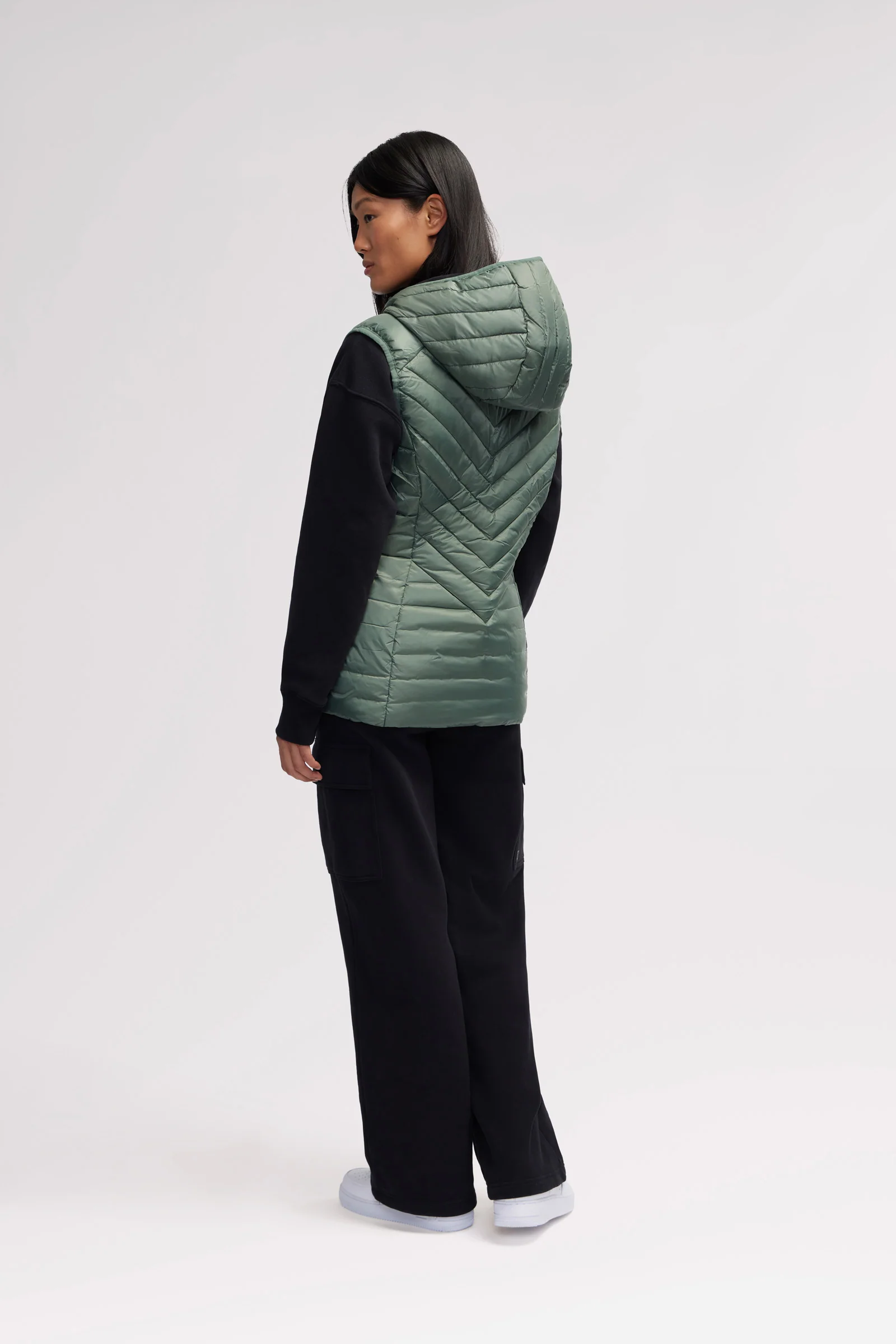 Colette Women’s Lightweight Packable Puffer Vest - Image 4