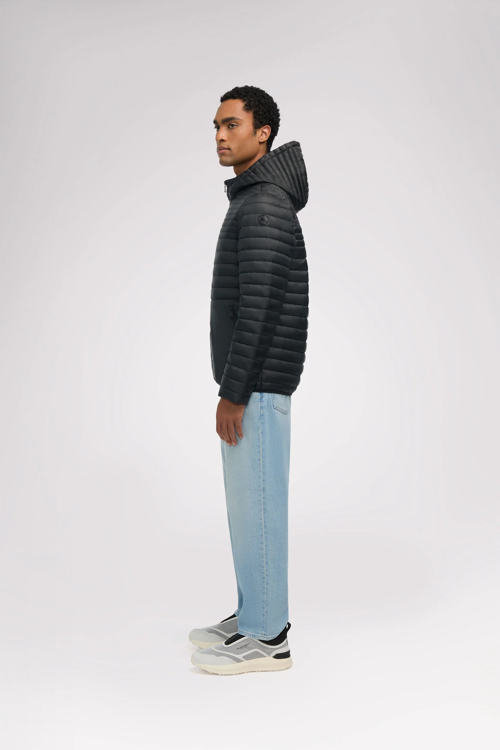 Eriksson Men's Lightweight Packable Puffer - Image 4