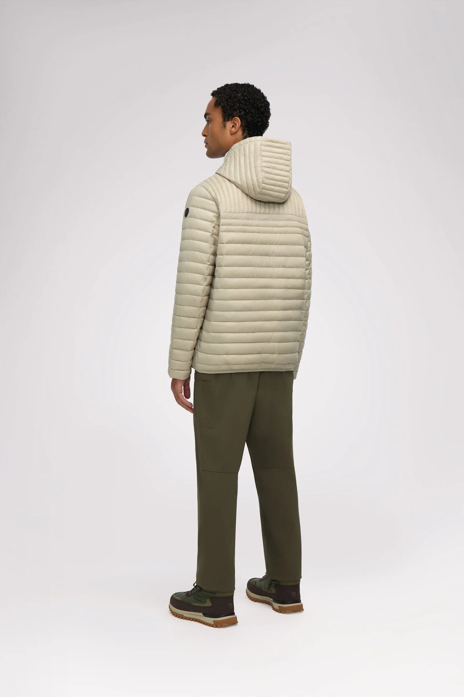 Eriksson Men's Lightweight Packable Puffer - Image 48