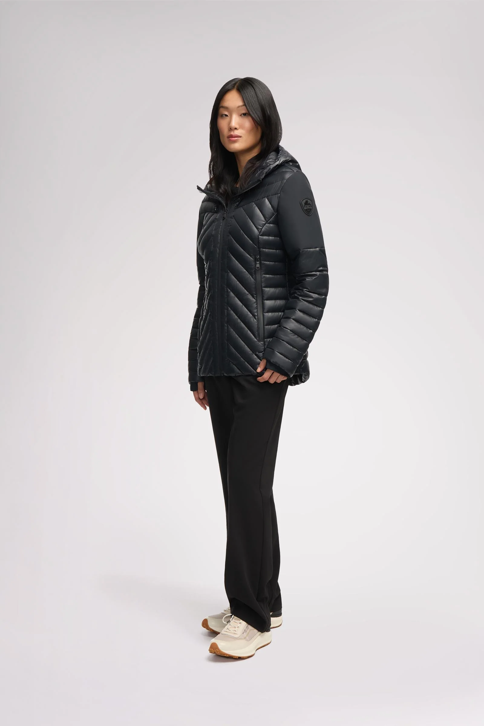 Esmay Women's Lightweight Packable Puffer - Image 10