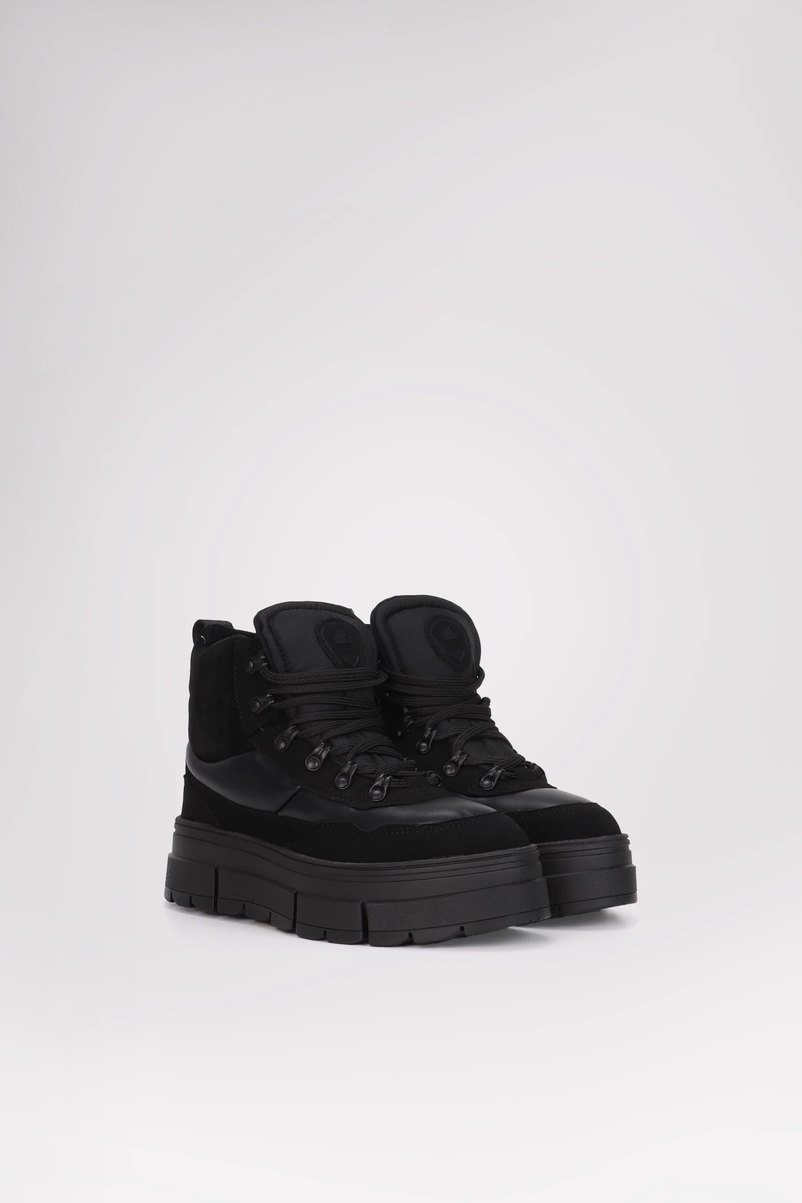 Harper Mid Mlea Women's Boot w/ Ice Gripper - Image 9