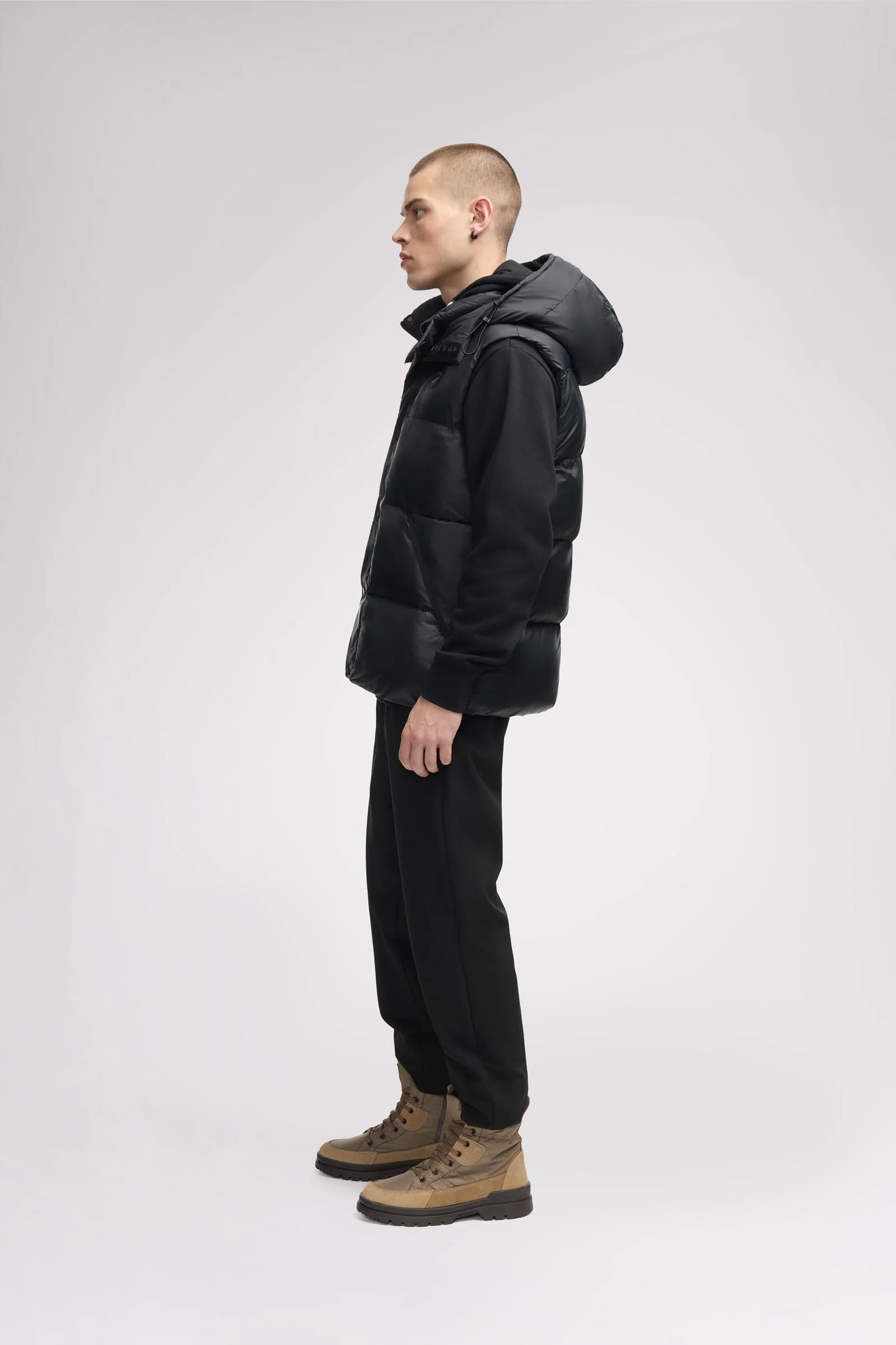 Hyeon Men's Vest - Image 18