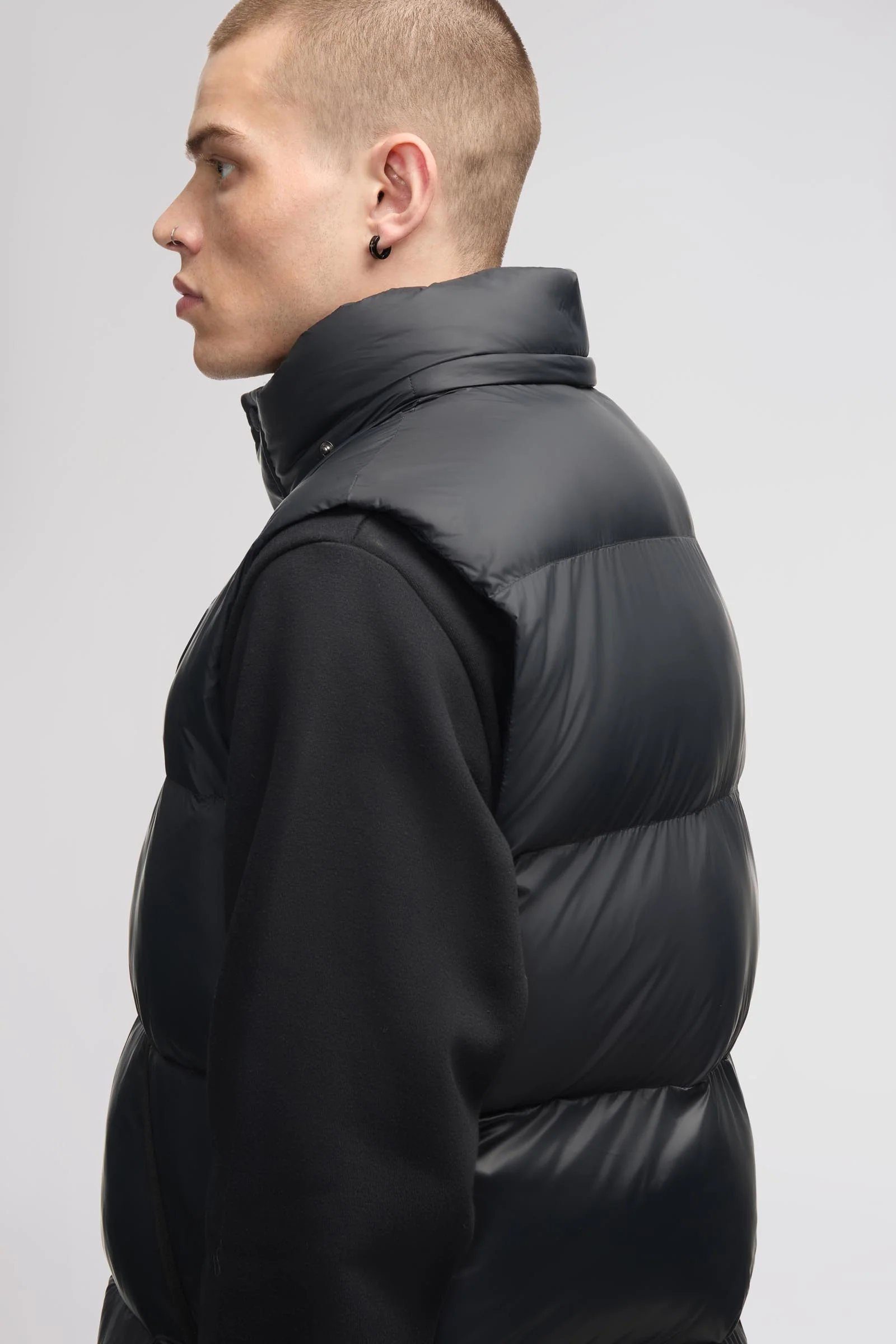 Hyeon Men's Vest - Image 21
