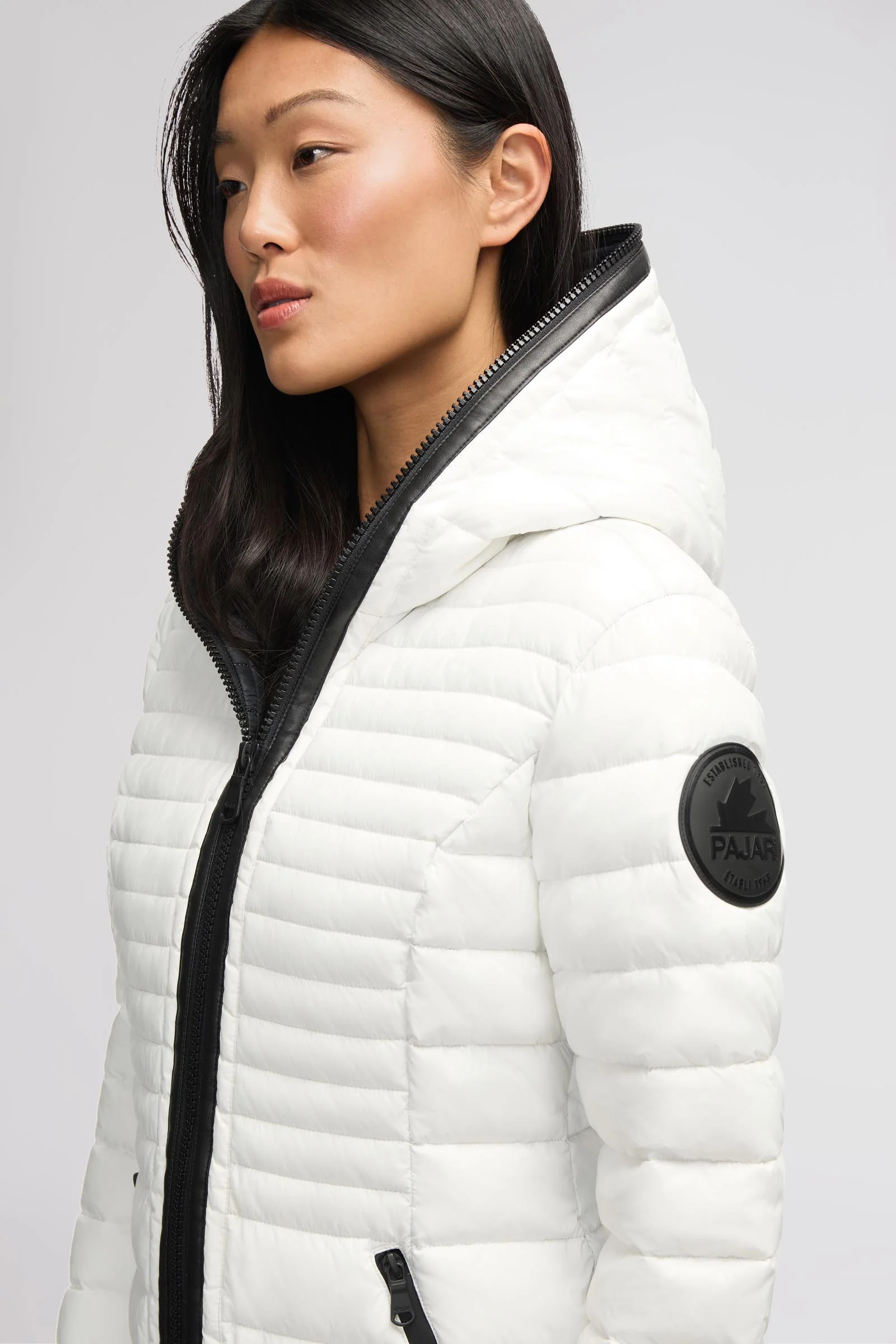 Lyvien Women's Lightweight Packable Puffer - Image 6