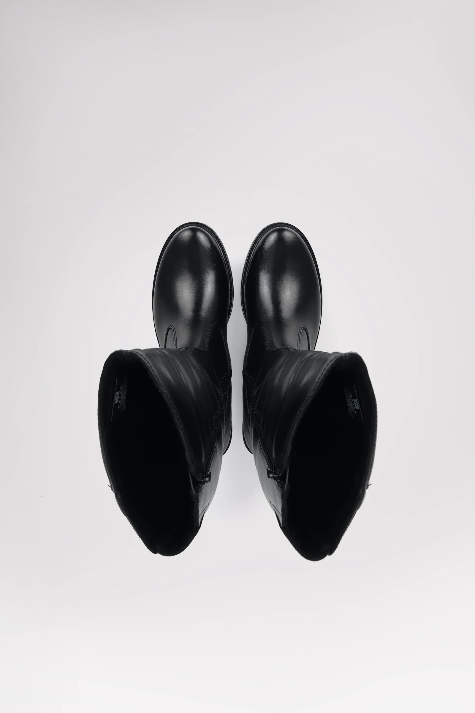 Riga Women's High Side Zip Boot - Image 13