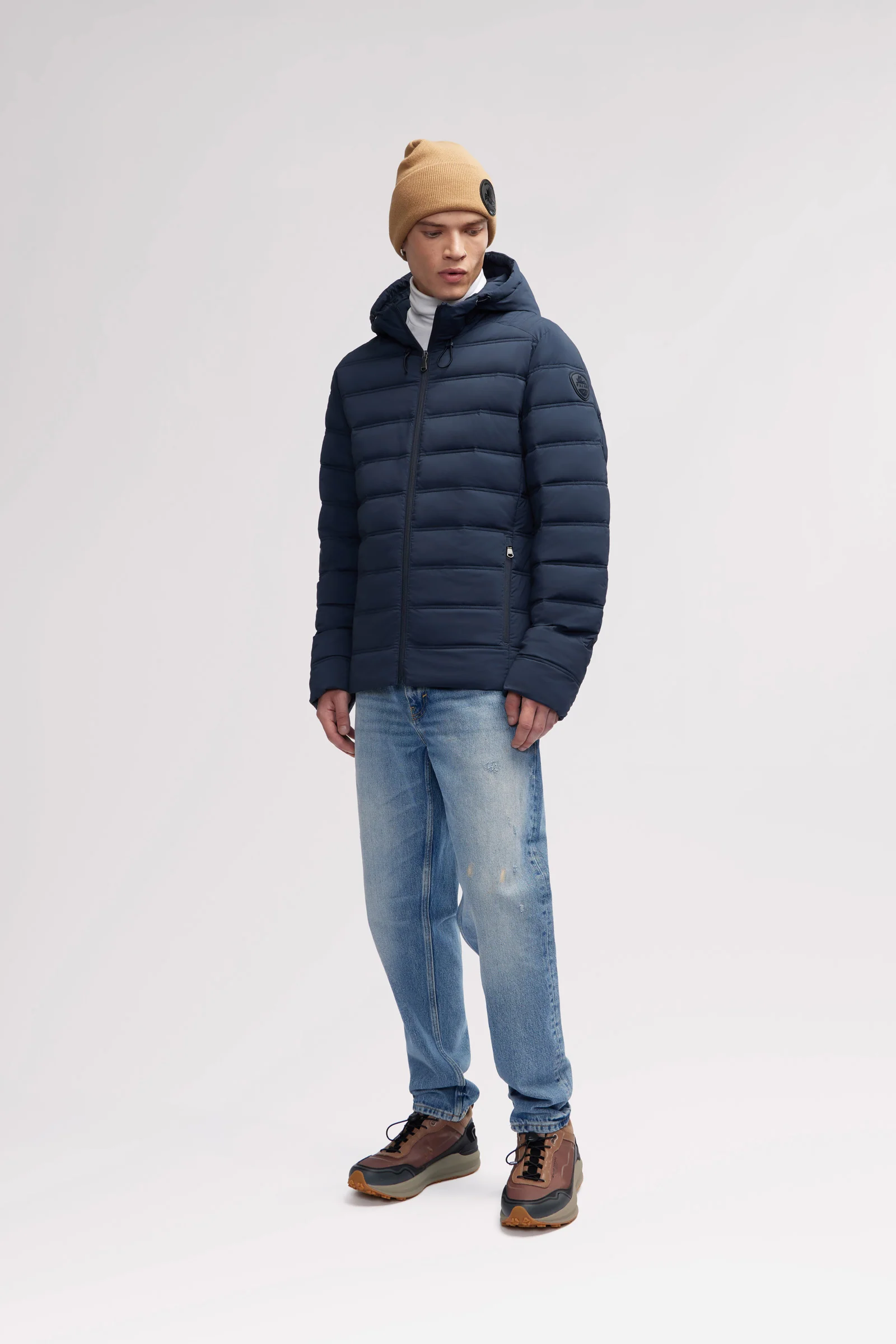 Seneca Men's Stretch Lightweight Puffer - Image 9
