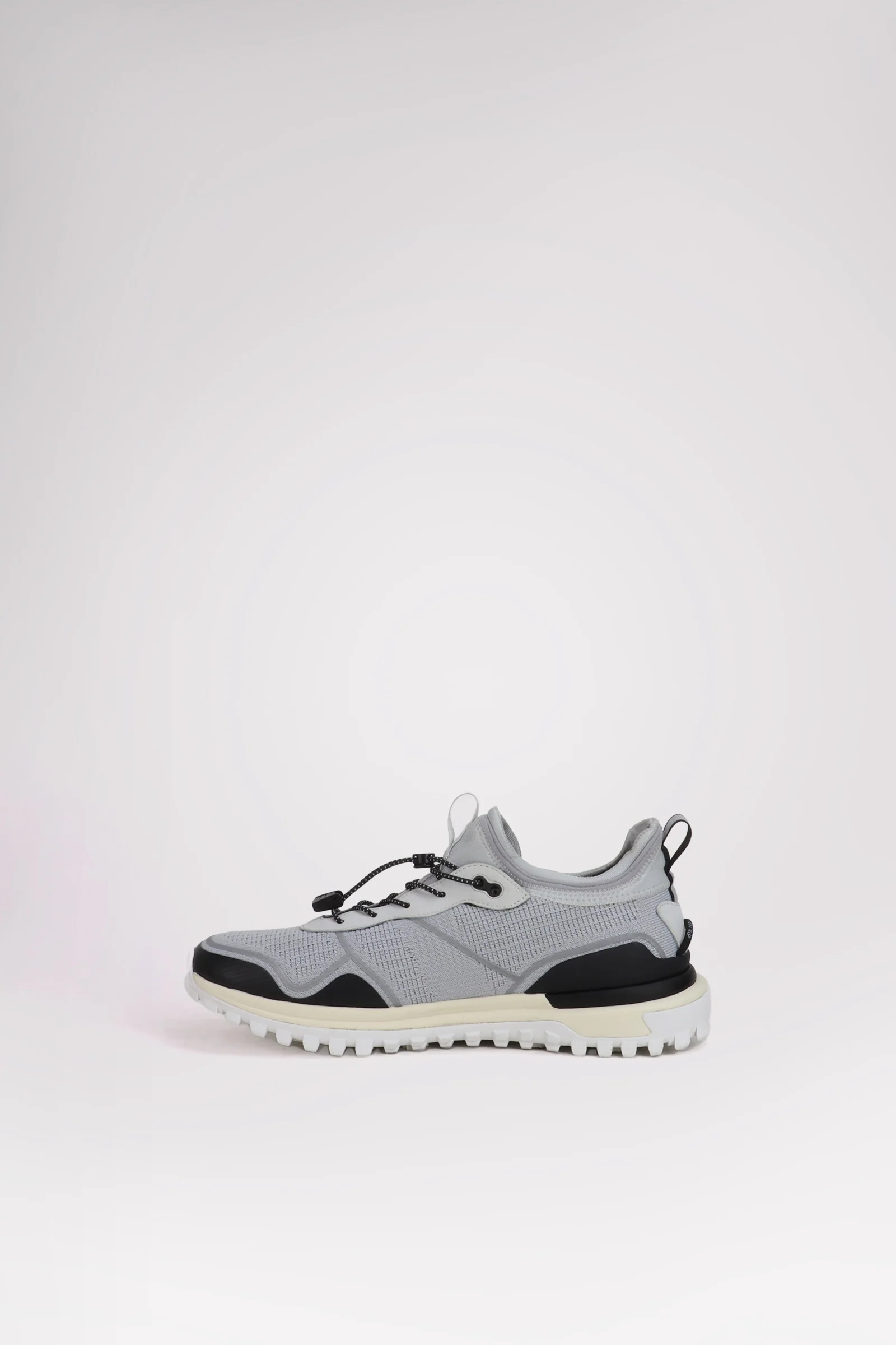Valkyrie 2.0 Men's Athletic Sneaker - Image 4