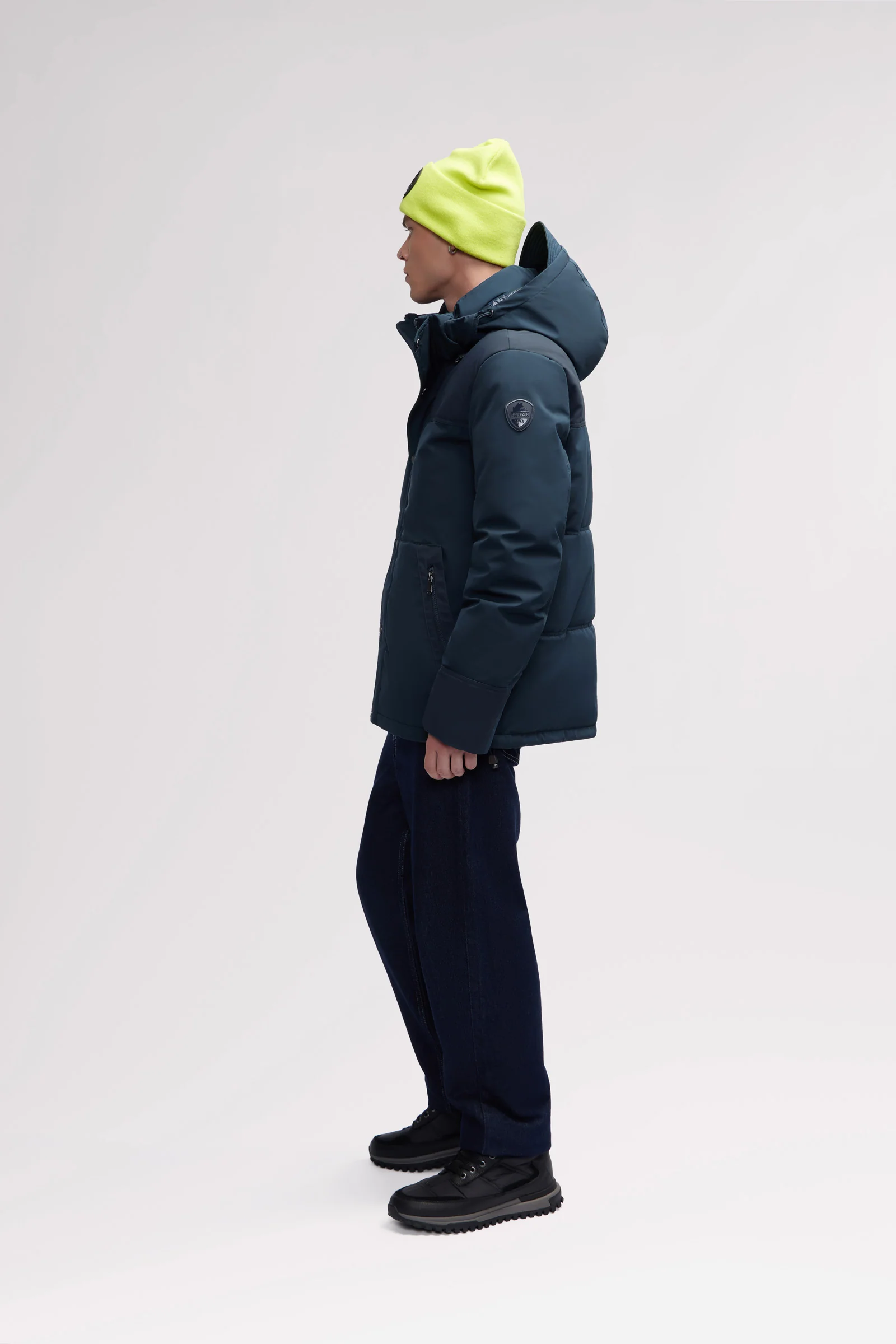 Wiyot Men's Lightweight Jacket - Image 18