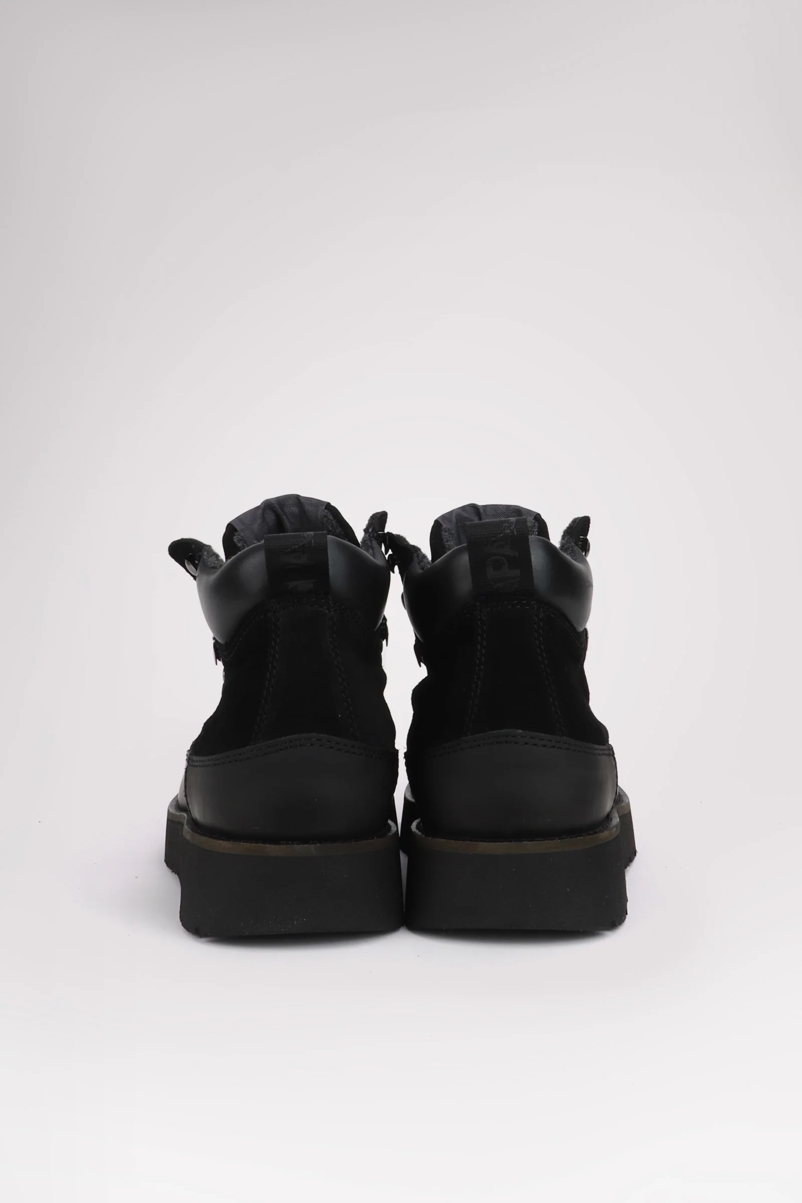Yak Men's Lace Up Boot - Image 14
